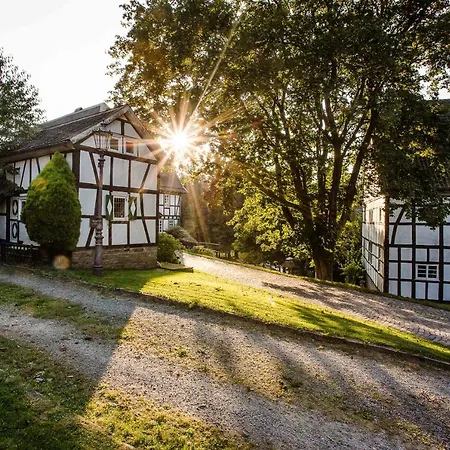 Gut Hungenbach 3* Kürten