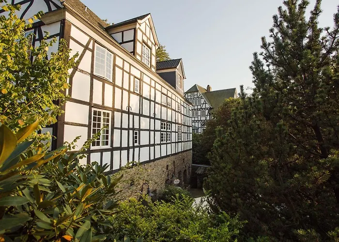 Gut Hungenbach 3* Kürten